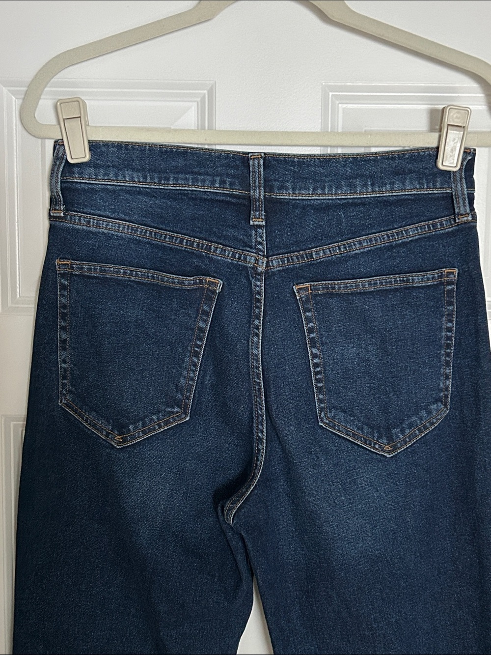Gap 1969 Forever Straight High Rise Jean Dark Rinse Woman's 28 Regular - Picture 3 of 5
